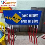 Biển công trường đang thi công