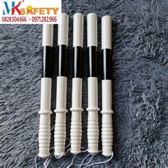 Gậy điều khiển giao thông đen trắng