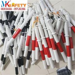 Gậy chỉ huy giao thông nhựa