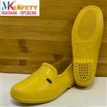 Giày nhựa vàng loại 2