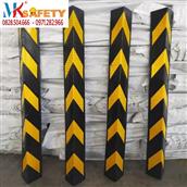Ốp góc tường 80cm