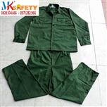 Quần áo màu xanh bộ đội