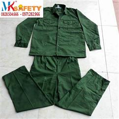 Quần áo màu xanh bộ đội