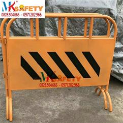 Hàng rào thép màu vàng MK103